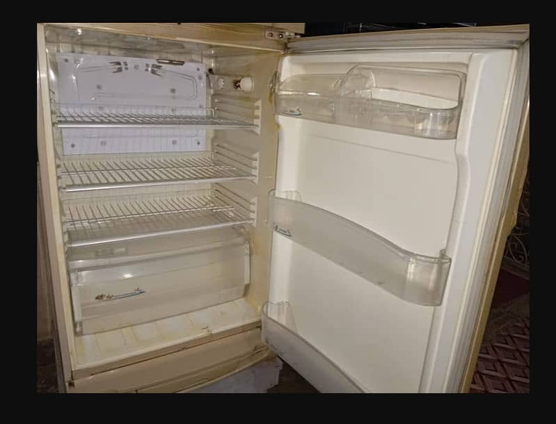 Pell refrigerator for sale 2