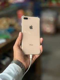 iPhone 8 Plus