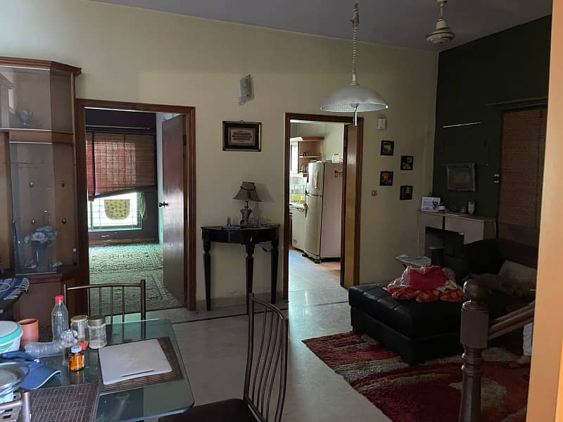 10 Marla House For Sale In Reasonable Price At Very Hot Location 2