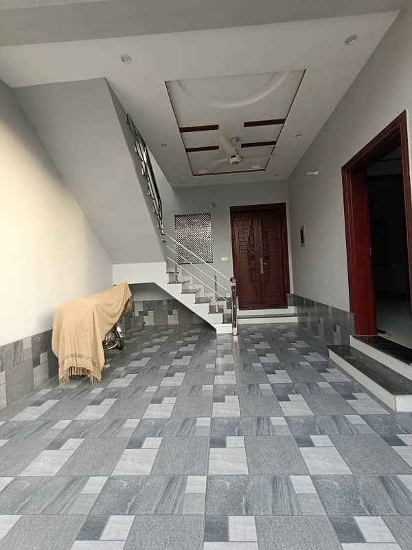 5.5 MARLA BRAND NEW HOUSE FOR SALE IN JOHAR TOWN 5