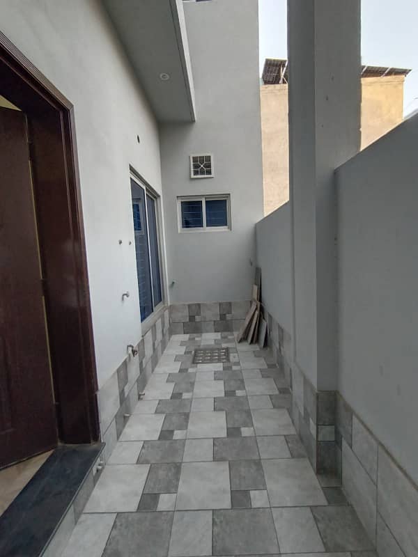 5.5 MARLA BRAND NEW HOUSE FOR SALE IN JOHAR TOWN 6