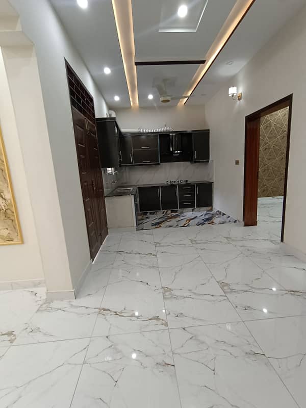 5 Marla Brand New House For SALE In Johar Town Near To Kanal Road 10