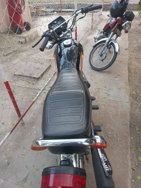 Honda 125 Black 2021 2