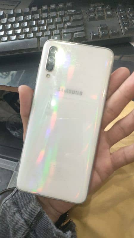 Samsung A70 6/128 GB 1