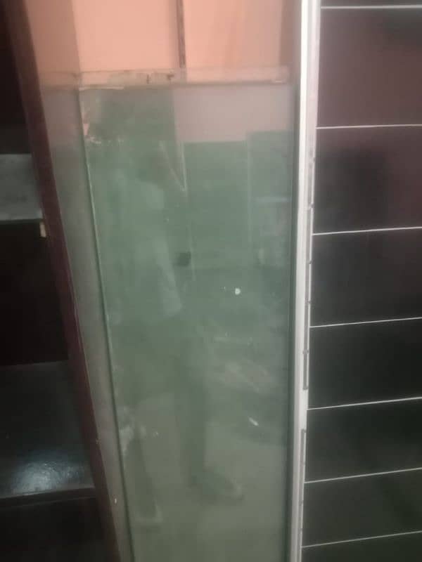 12 mm glass shelves 3