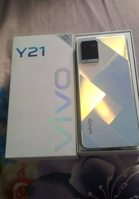 Vivo y21 4/64 with box 1