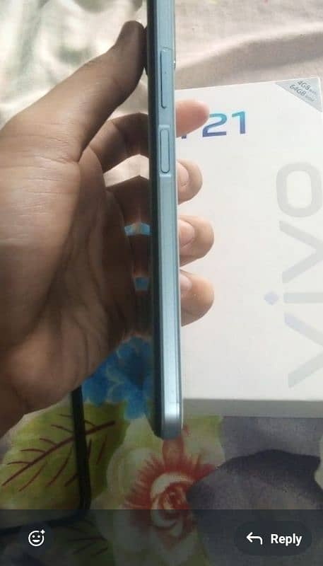 Vivo y21 4/64 with box 2