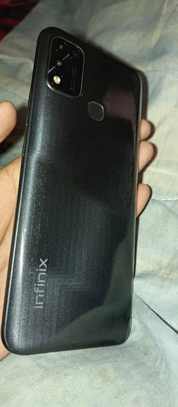 Infinix hot 11 play 4/64 6000,mah battery only 16,000 3