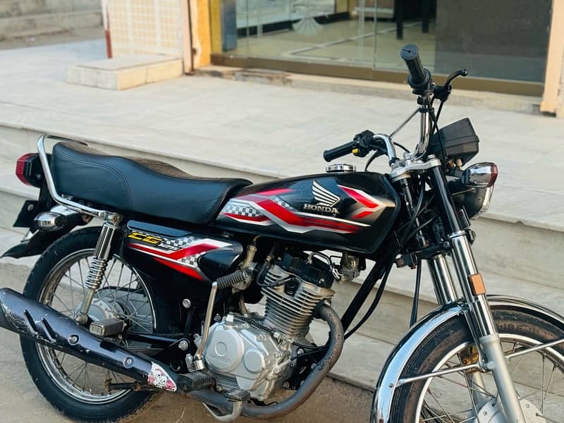 Honda 125 vip bike for sale 0