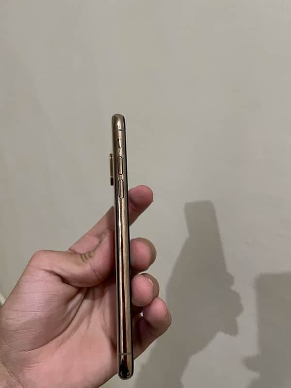 iphone xs pta approved 5