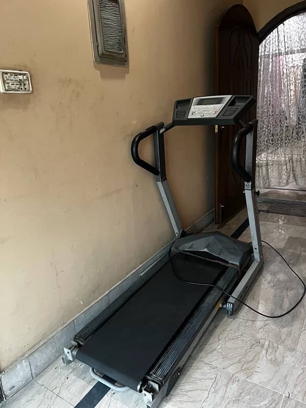 running machine 0