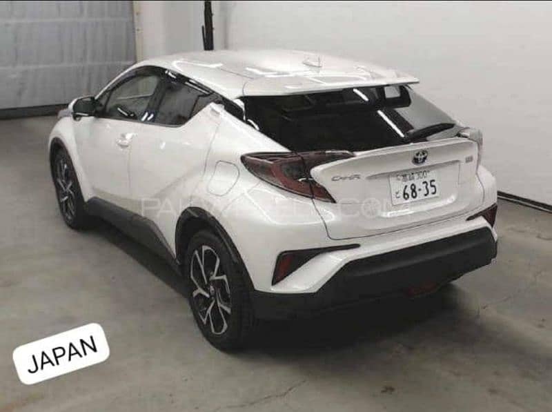 Toyota C-HR 2018 Home Used 6