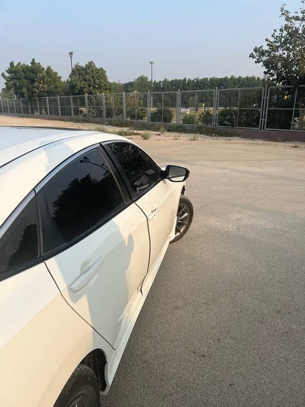 Honda Civic Oriel 2019 10