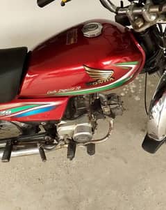 Honda CD 70 2015mkdelv total genuine urgent for sale