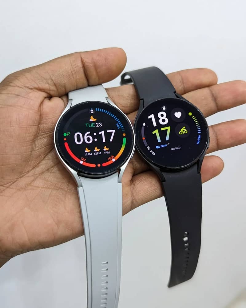 Samsung Galaxy Watch 4 100% Original With Charger And Straps Stock 7