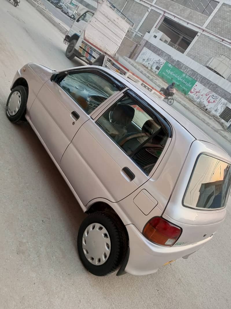 Daihatsu Cuore 2004 1