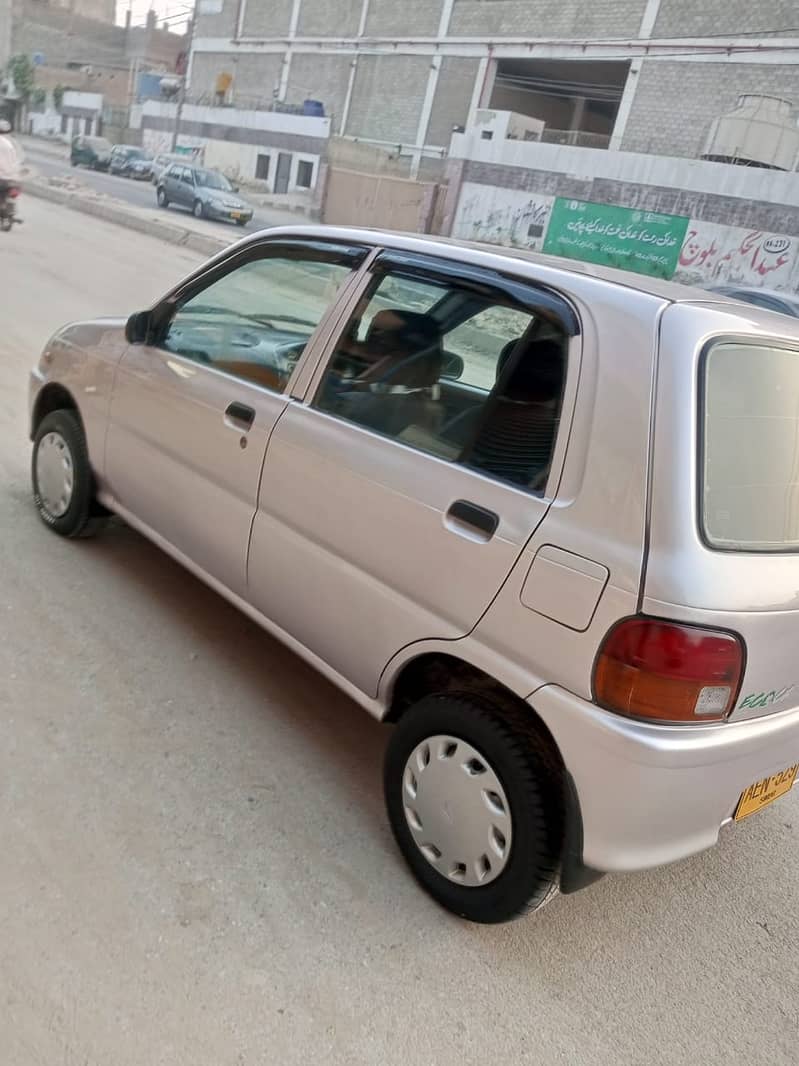 Daihatsu Cuore 2004 3