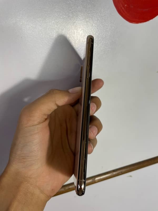 iphone xs max 256gb pta 1