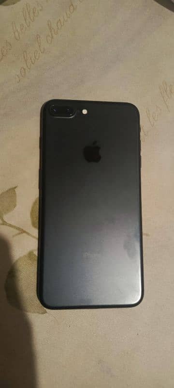 Iphone 7 plus 10/9 condition hai battery change hai 6