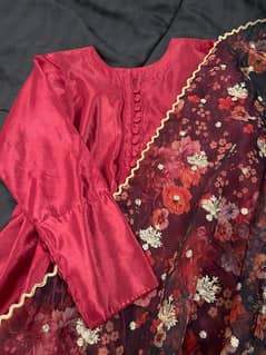 plain maroon frock with embroidered organza dubata