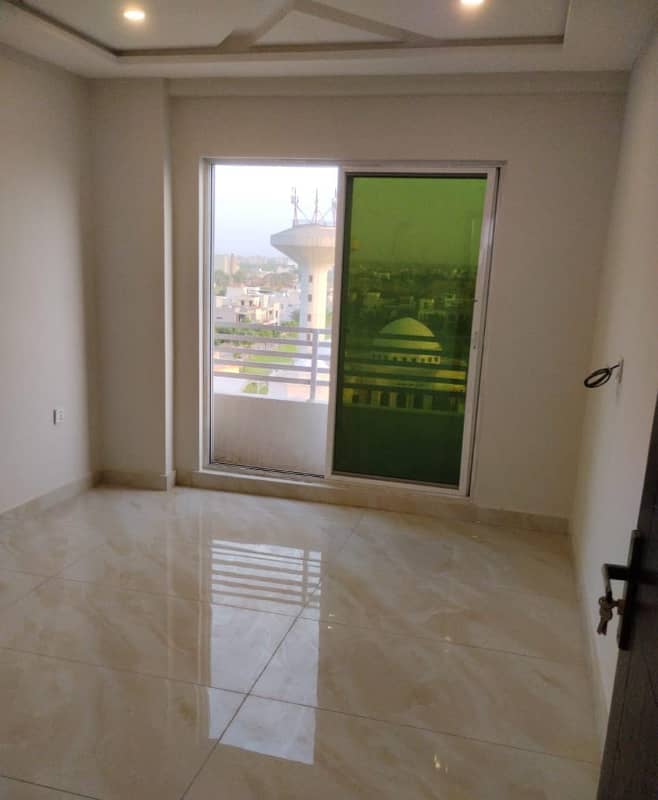 One Bed Non Furnished Apartment for sale in Bahria Town Lahore 2