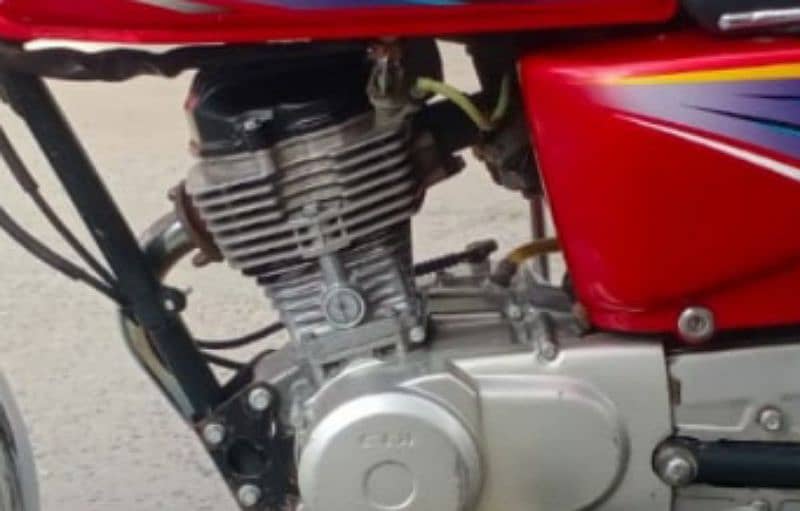 WhatsApp contact 03279526967 Honda 125 cg Red color engine ok hai 2