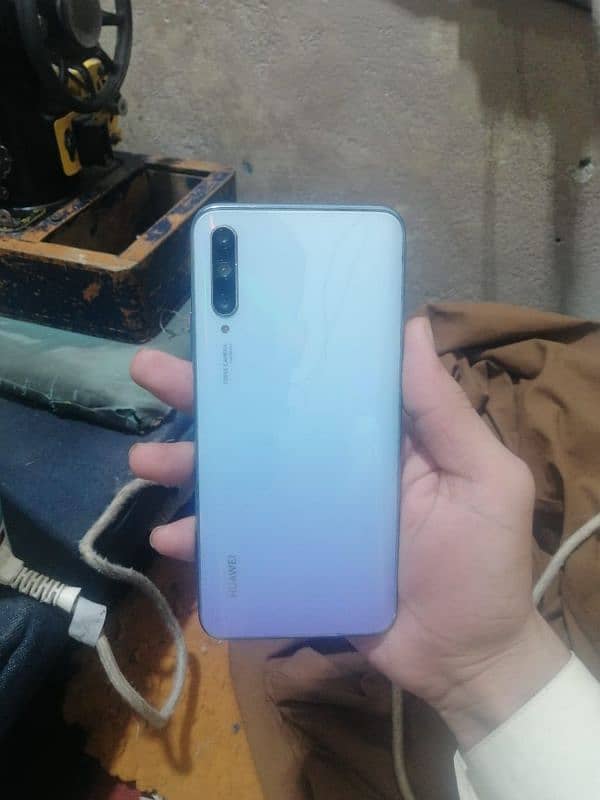 HUAWEI y9s 6/128 without box 3