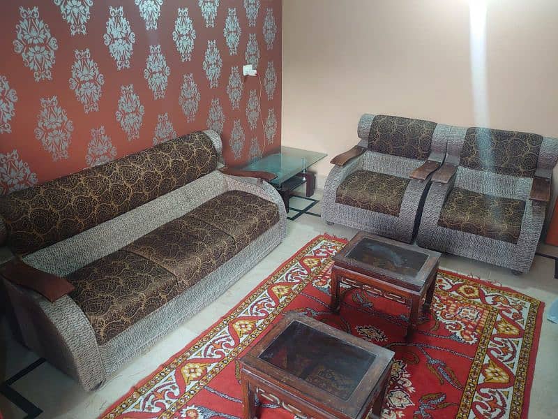 5 seater sofa set with table 0