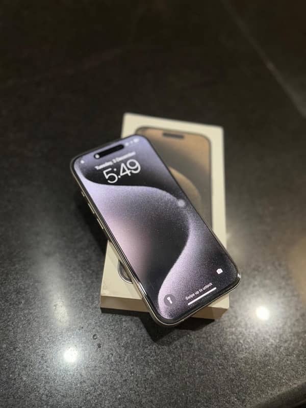 iphone 15 Pro 256GB Natural Titanium JV 0