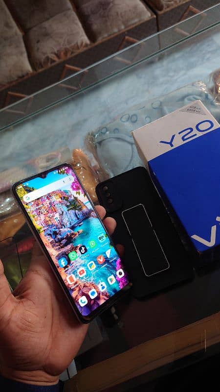 vivo y20 full box. 4.64 . i need s1 original panl 4