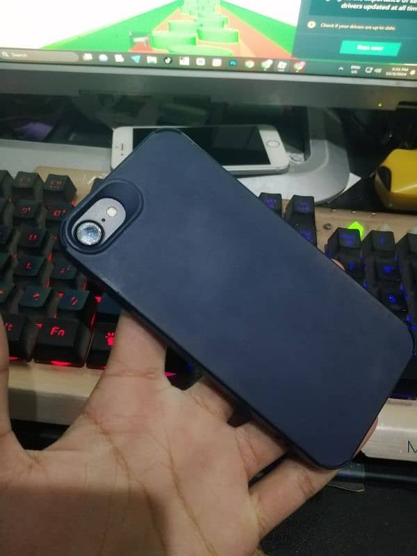 IPHONE 7 128GB NON PTA - EXCHANGE POSSIBLE 5