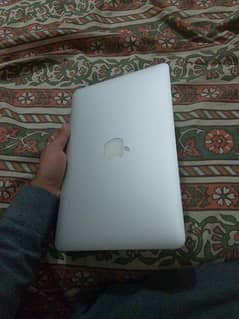 MacBook