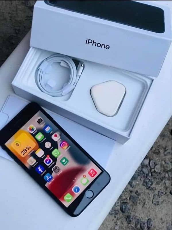 iphone 7 plus 128gb PTA approved 03457061567 my WhatsApp number 0