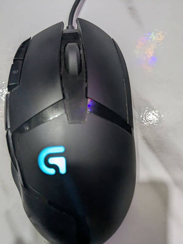 Logitech G402 Hyperion Fury 1