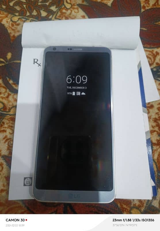 lg g6 4GB Ram 32 GB memory PTA Aprove 4