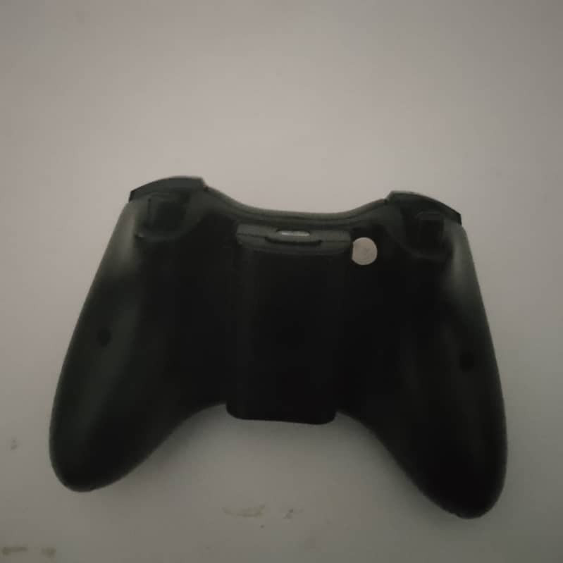 Xbox 360 controller 1