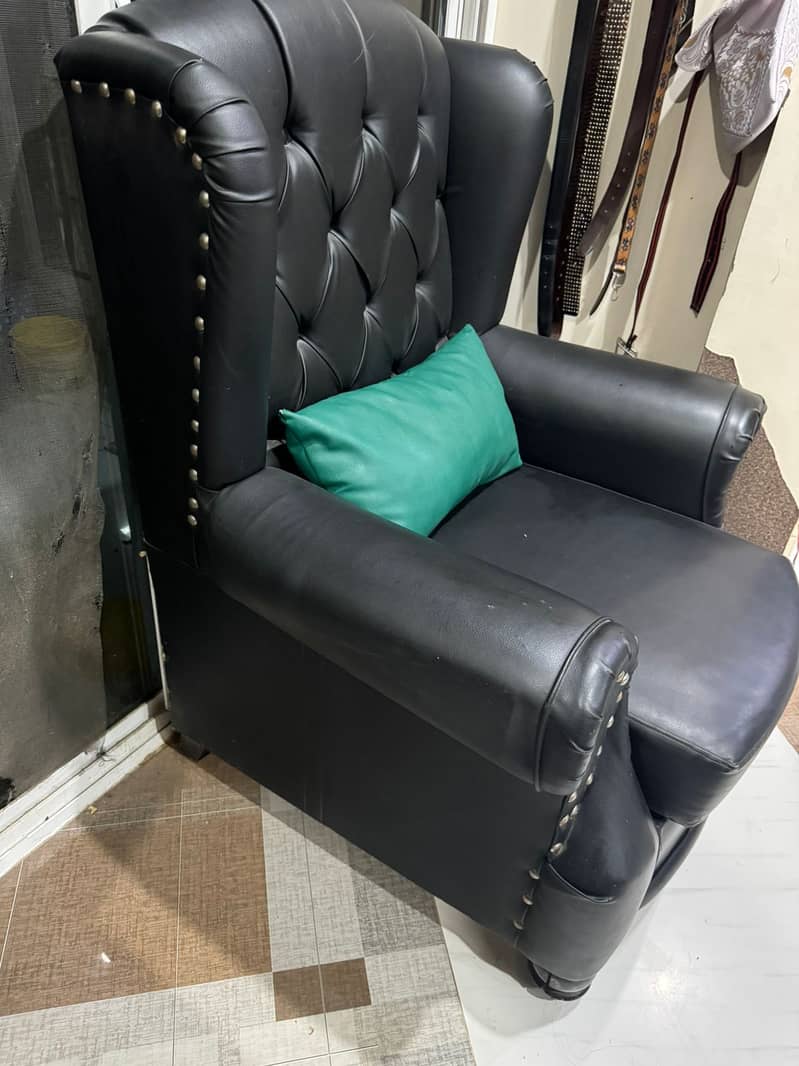 Sofa / 2 single sofas / leather quilted / sofa for sell 0