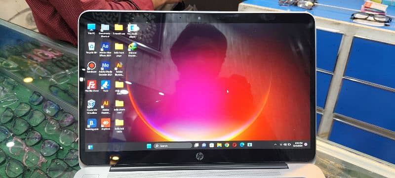 HP LAPTOP CORE  M7 VPRO 7