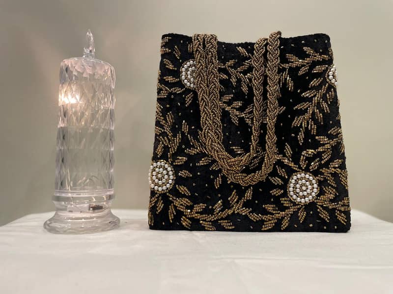 Baglore. com Handbags & Clutches – Stylish, Handcrafted Elegance 3