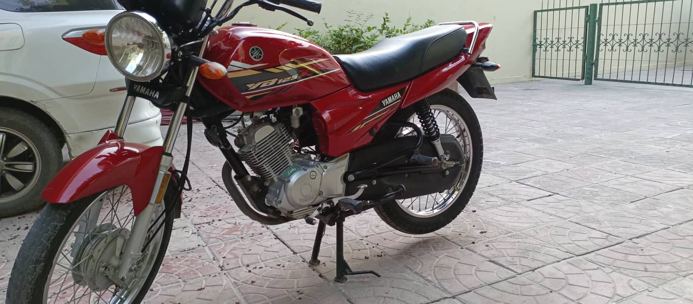 Yamaha YB 125Z 2022 4