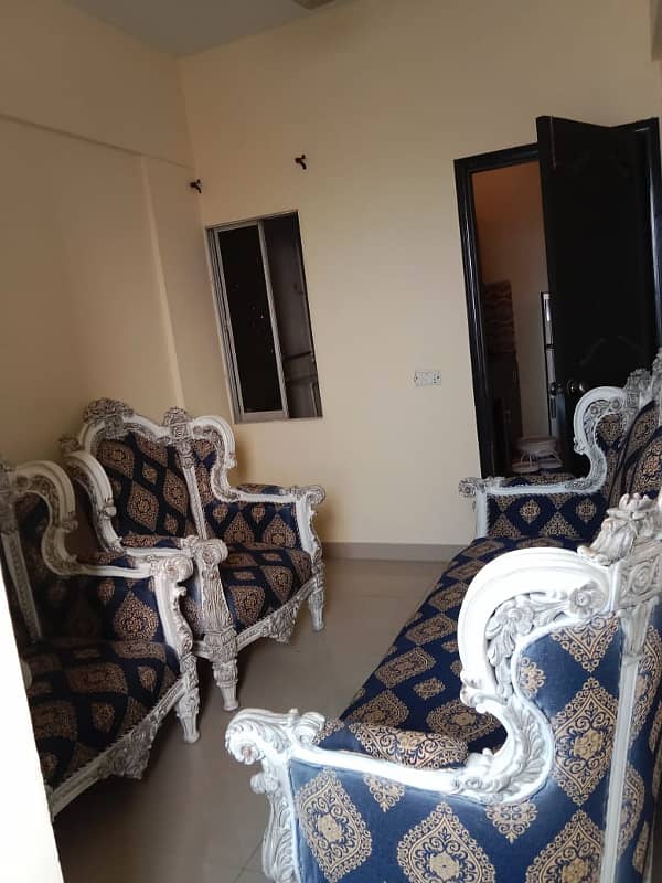 2 Bed Lounge 2nd Floor Fully Renovated Fully Furnished 5