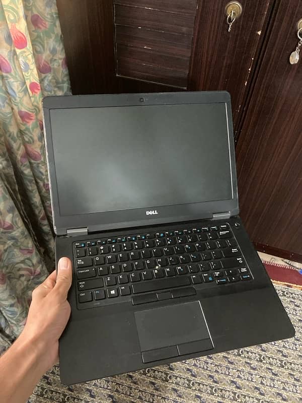 Dell laptop latitude E5470 0