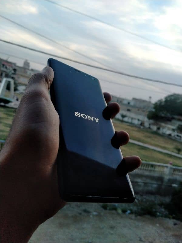 Sony Xperia XZ3 FOR SALE 3