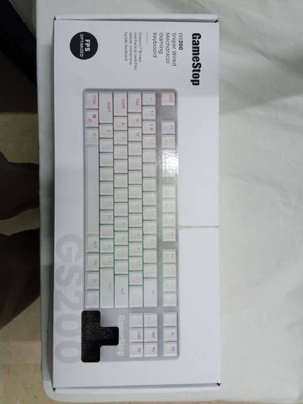 GameStop GS200 Mechanical RGB Keyboard 1