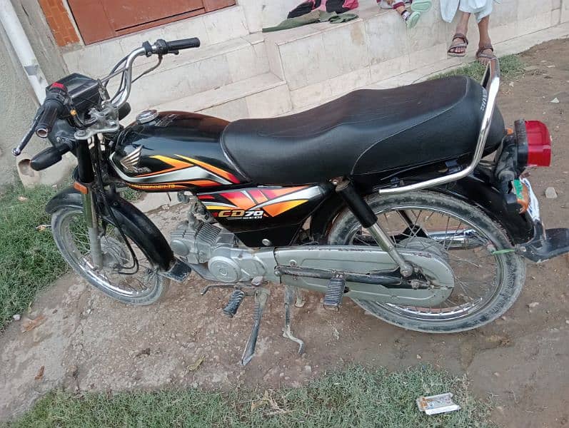 Honda CD 70 2022 6