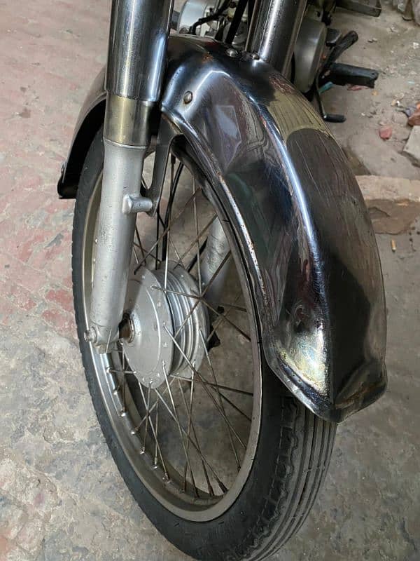 honda original bike, urgent sale 1