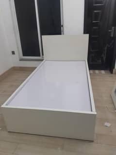 folding double bed UV SHEET ka bana hai new condition