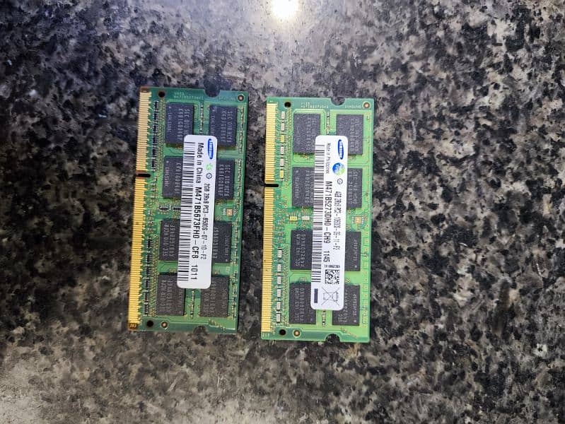 laptop ram and wifi module 2