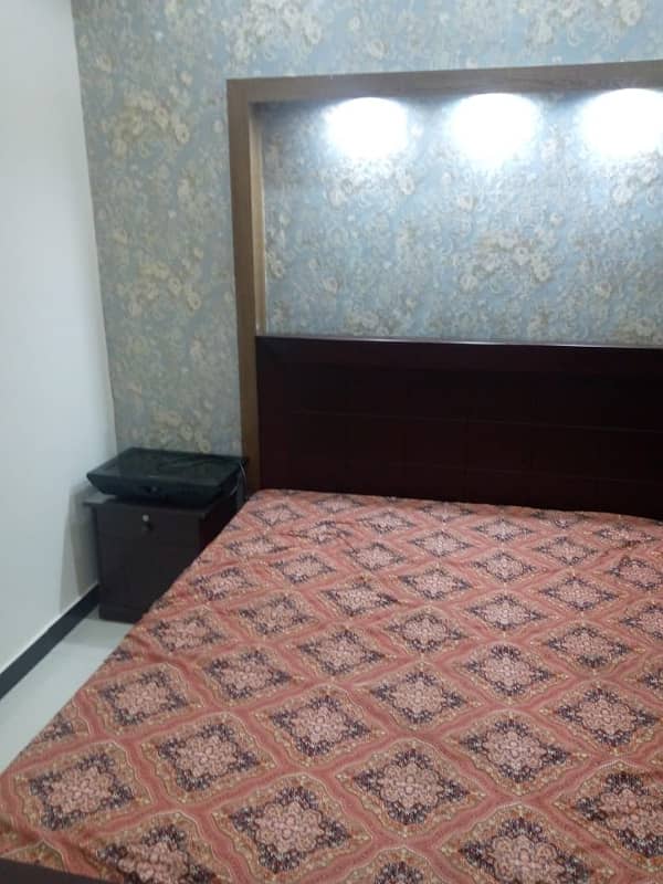 5 Marla Fully Furnished House For Rent in Bahria Town Lahore. 4