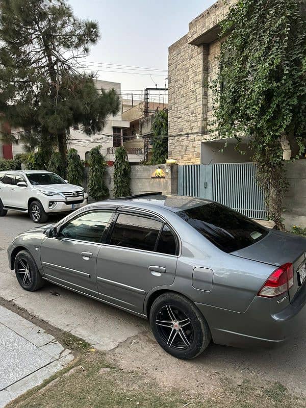 Honda Civic VTi Oriel 2004 (Sunroof) 13